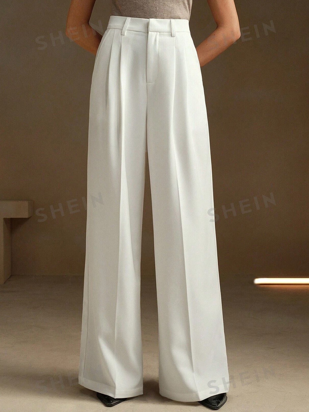 

FNOCKS Women Tailored Straight Fit High-Rise Trousers, White