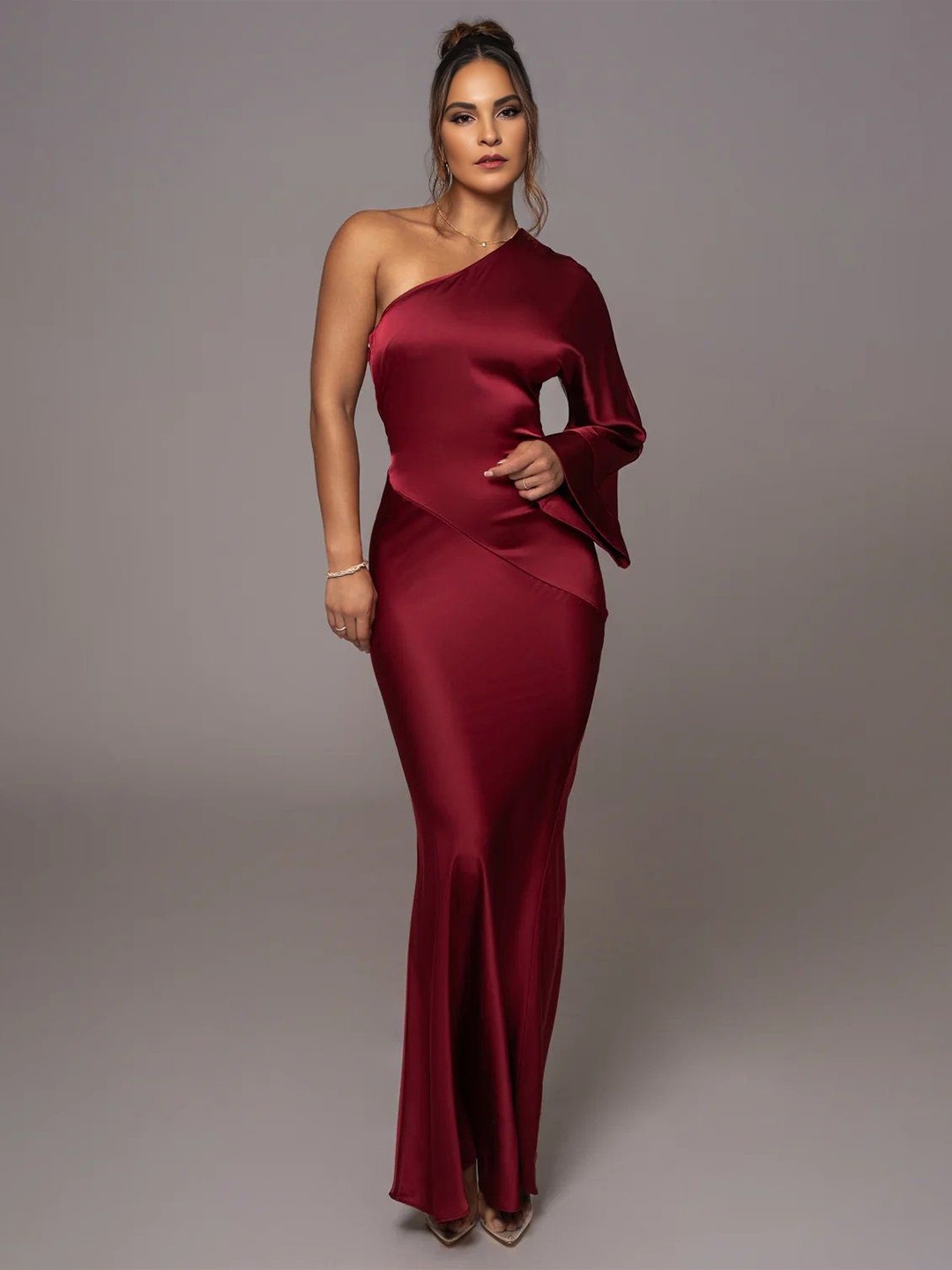 

Bee Boe Women Satin Elegance One-Shoulder Red Gown Dress