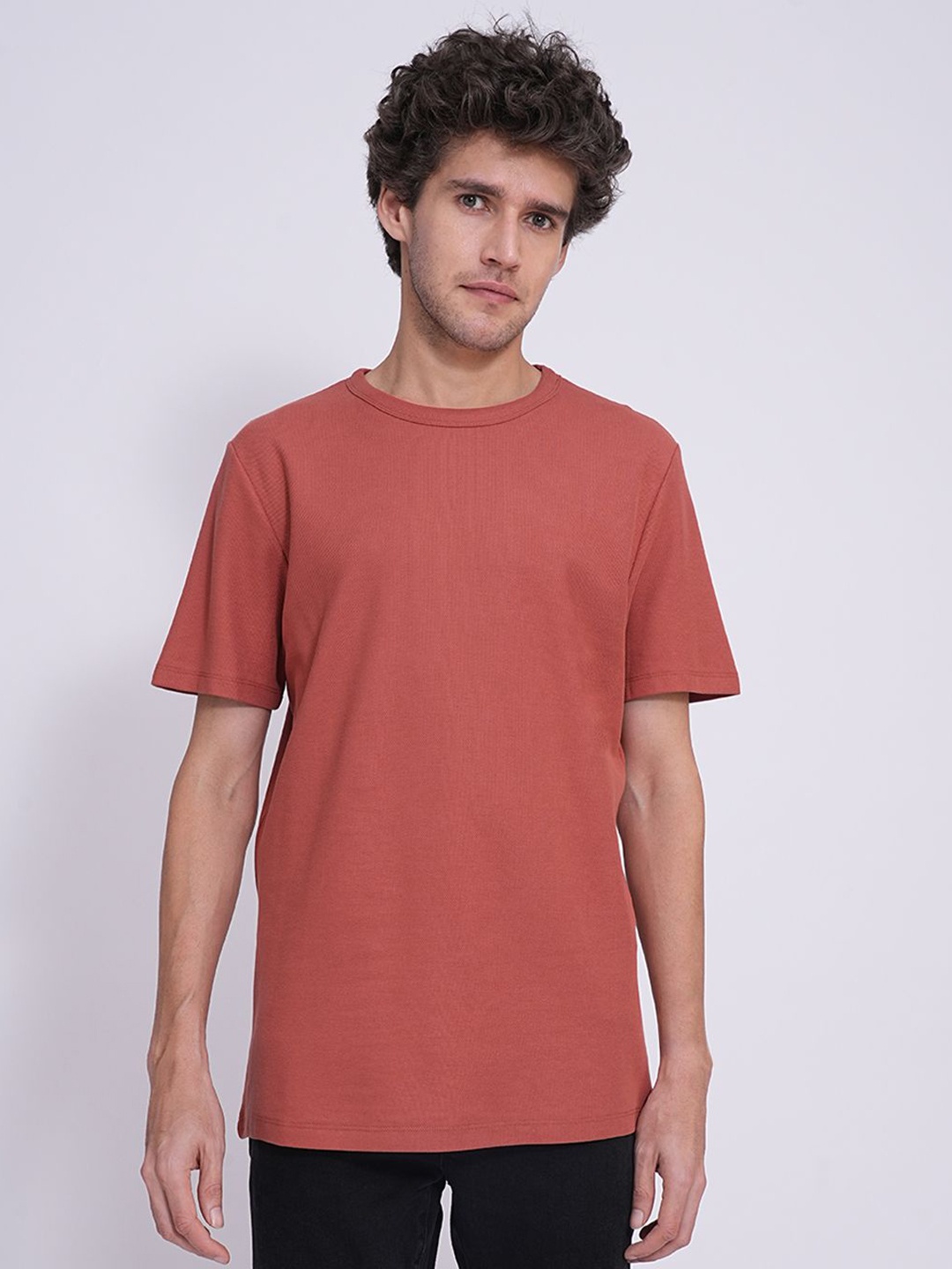 

SELECTED Men Solid Round Neck Cotton Relaxed Fit T-shirt, Red