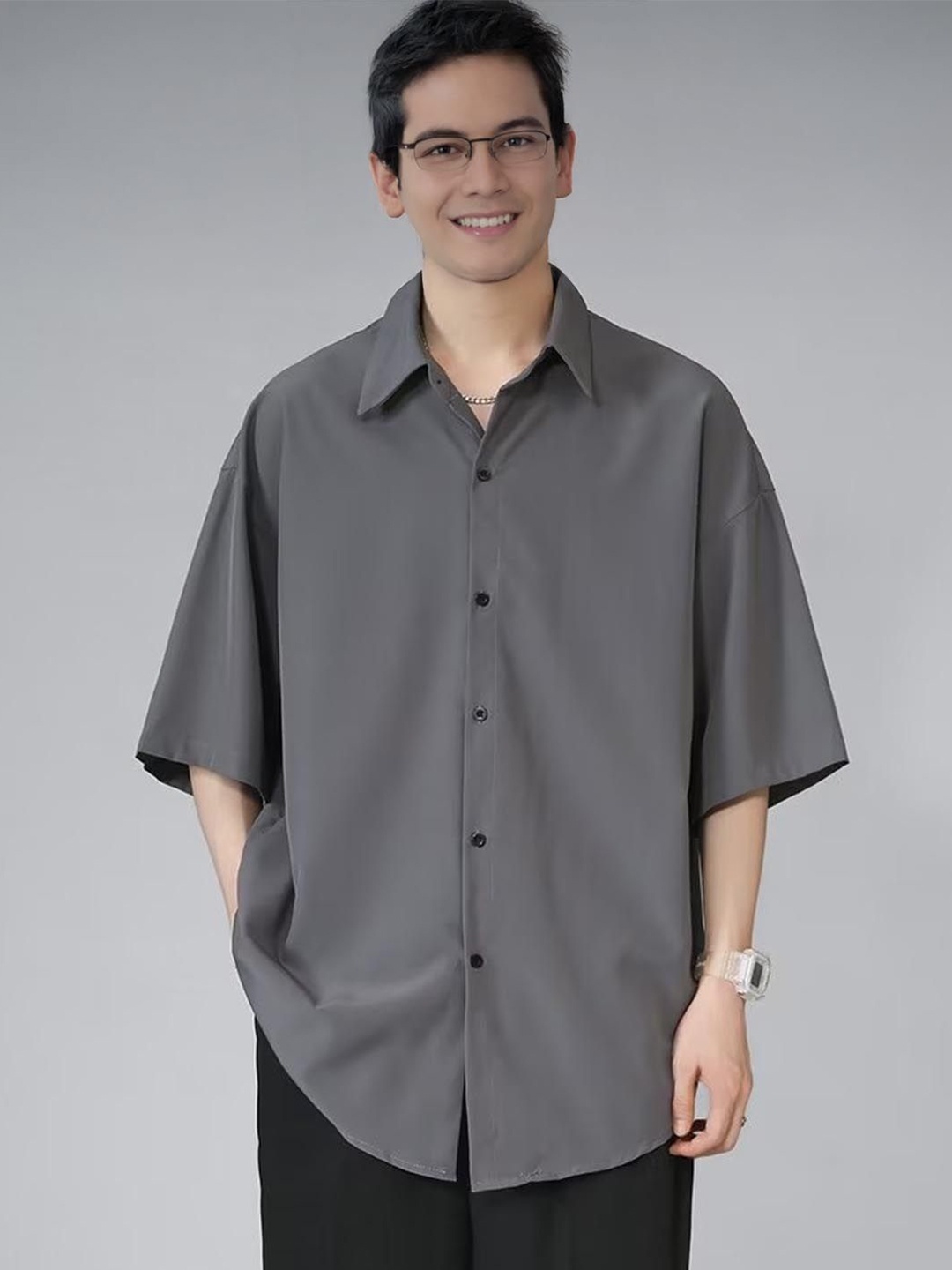 

StyleCast Men Spread Collar Solid Oversized Casual Shirt, Grey
