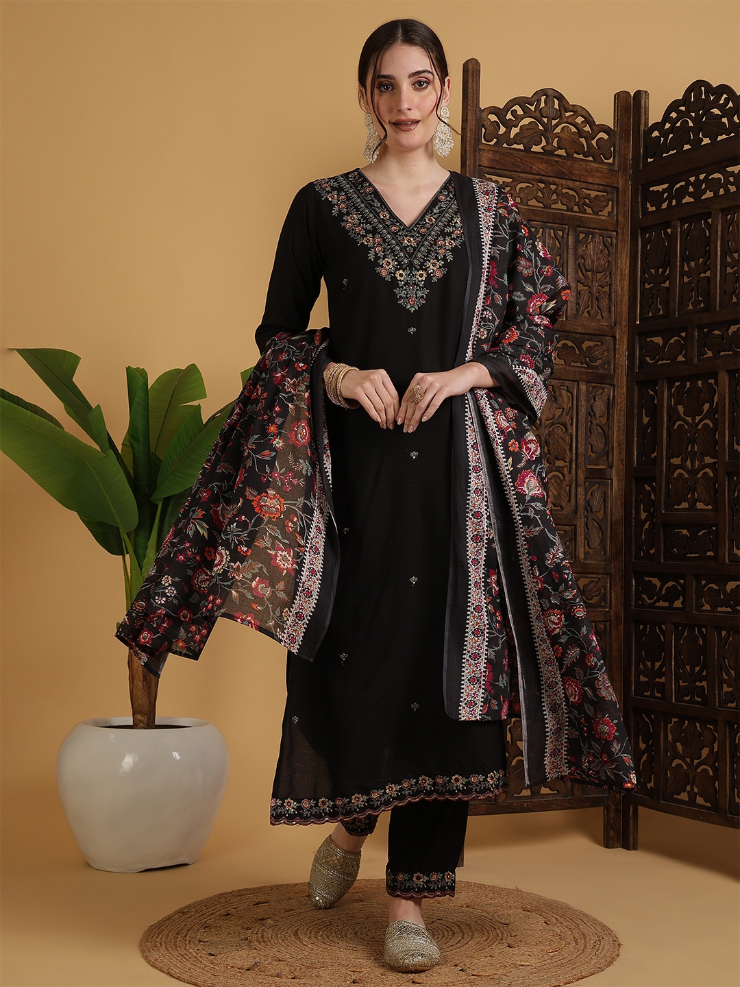 

NISHABD V-Neck Floral Embroidered Straight Kurta With Trousers And Dupatta, Black