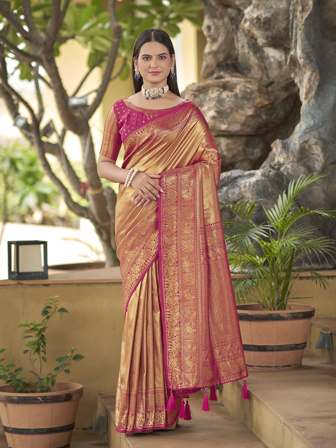 

SAREETHNIC Woven Design Zari Pure Silk Kanjeevaram Saree, Rose