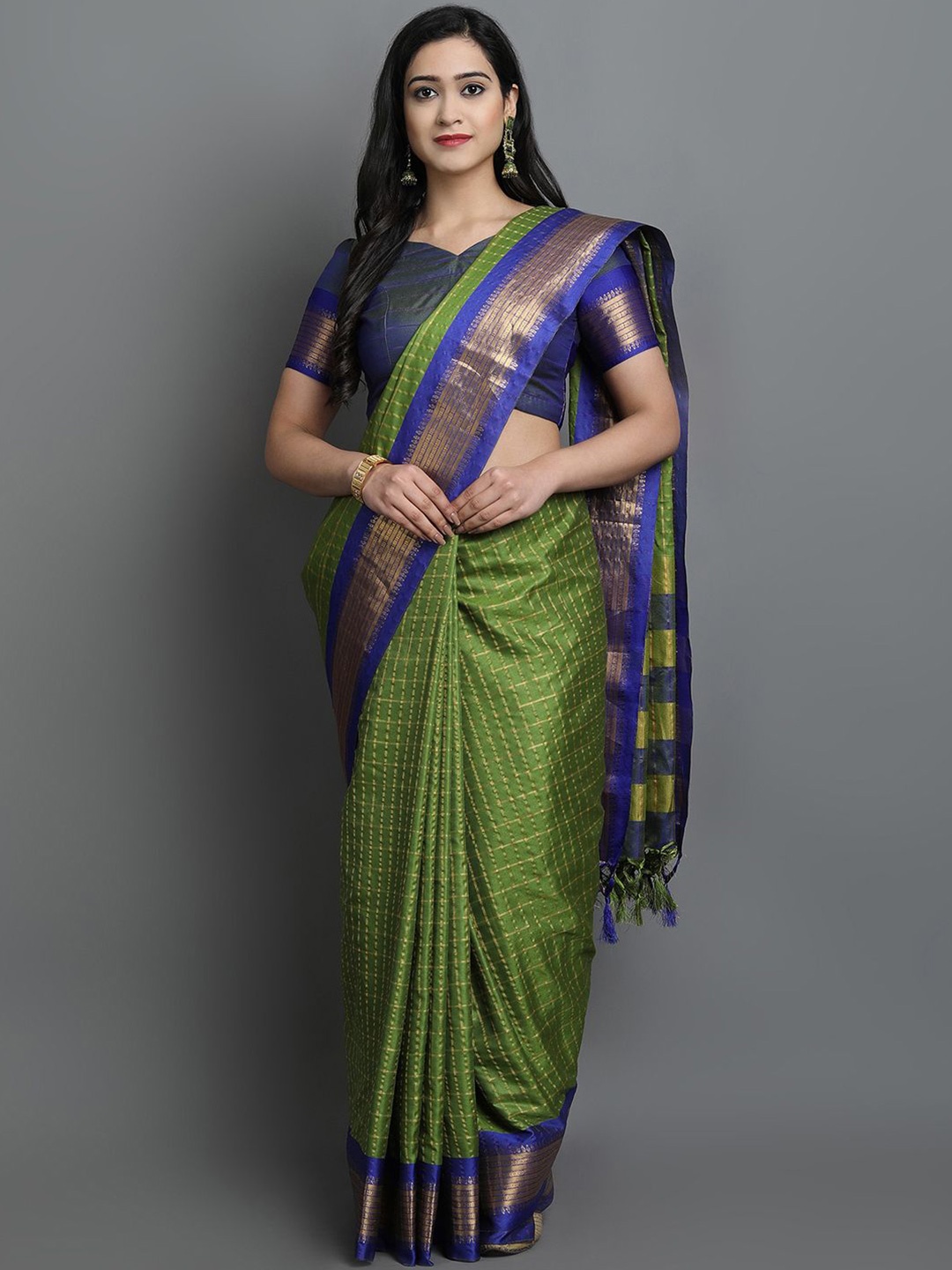 

DIVASTRI Checked Zari Saree, Green