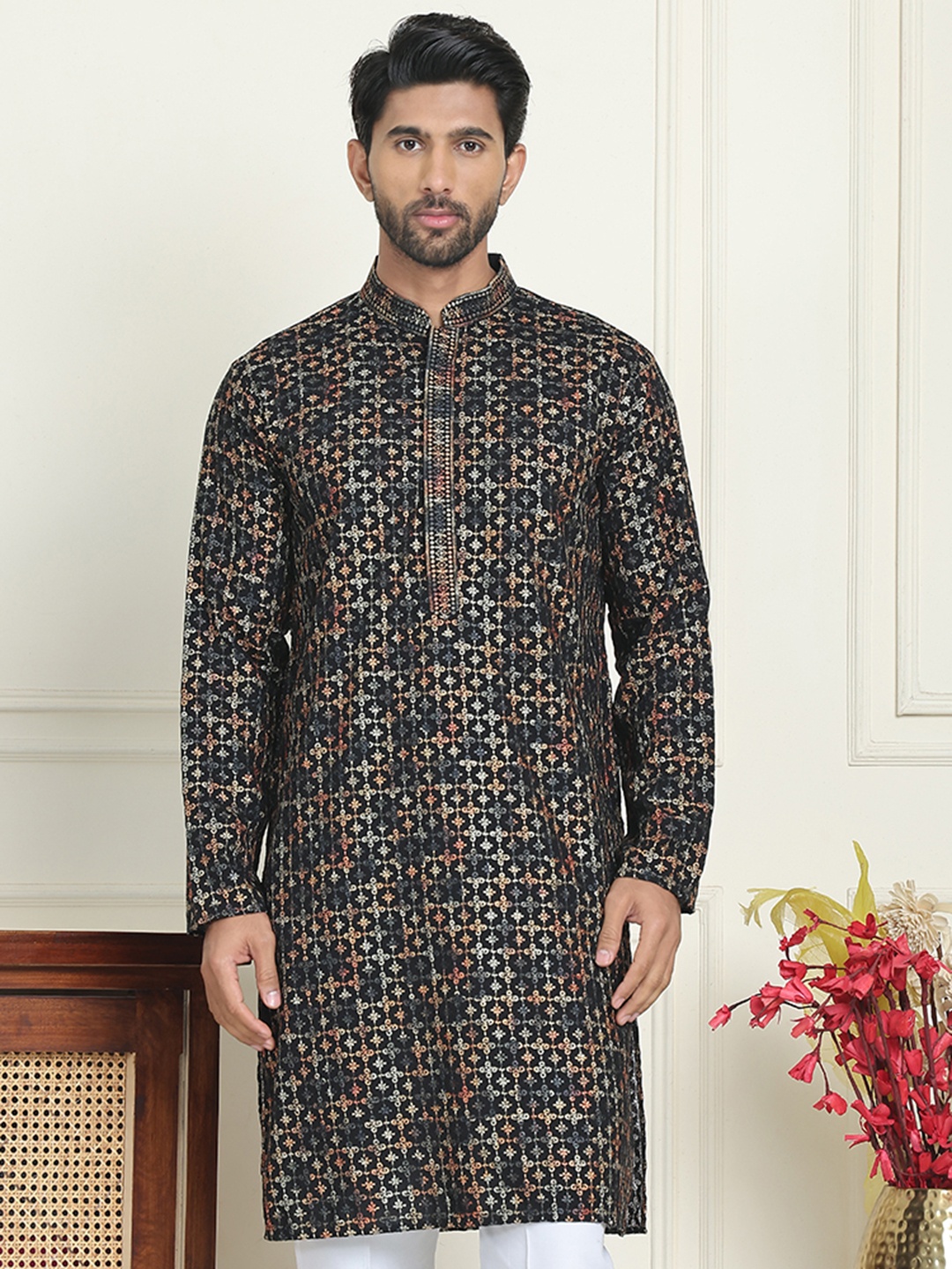 

Jompers Floral Embroidered Mandarin Collar Sequinned Straight Kurta, Black