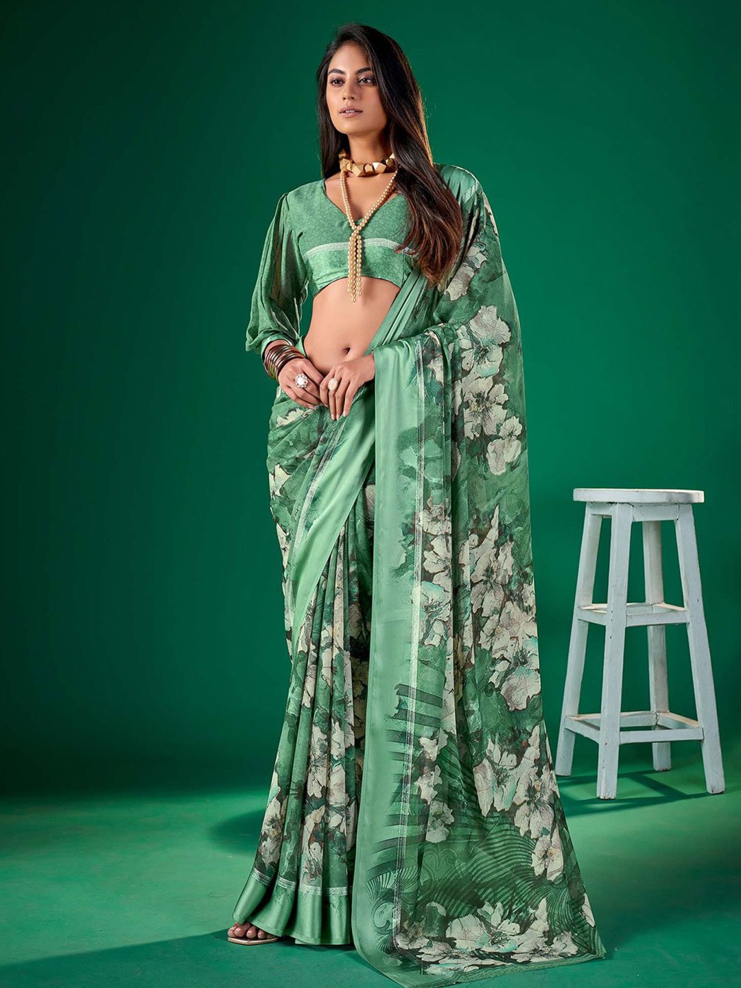 

Mitera Floral Printed Pure Chiffon Muga Saree, Green