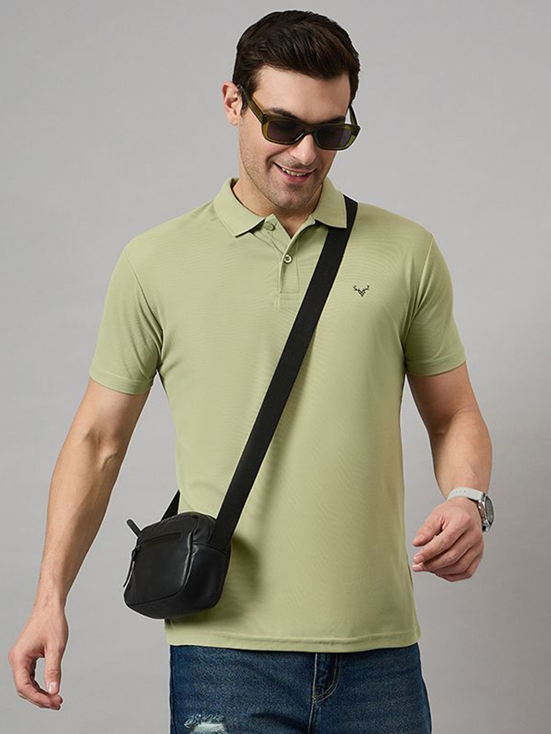 

BRONATION Men Solid Polo Collar Cotton T-shirt, Sea green
