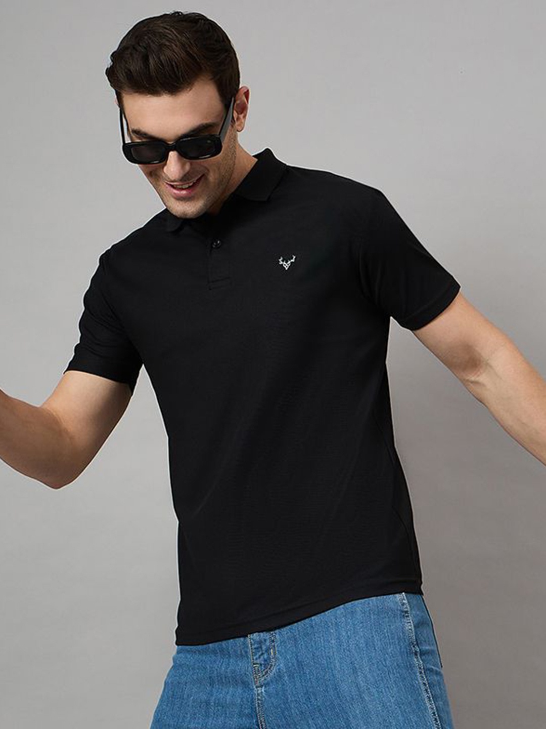 

BRONATION Men Solid Polo Collar Cotton T-shirt, Black