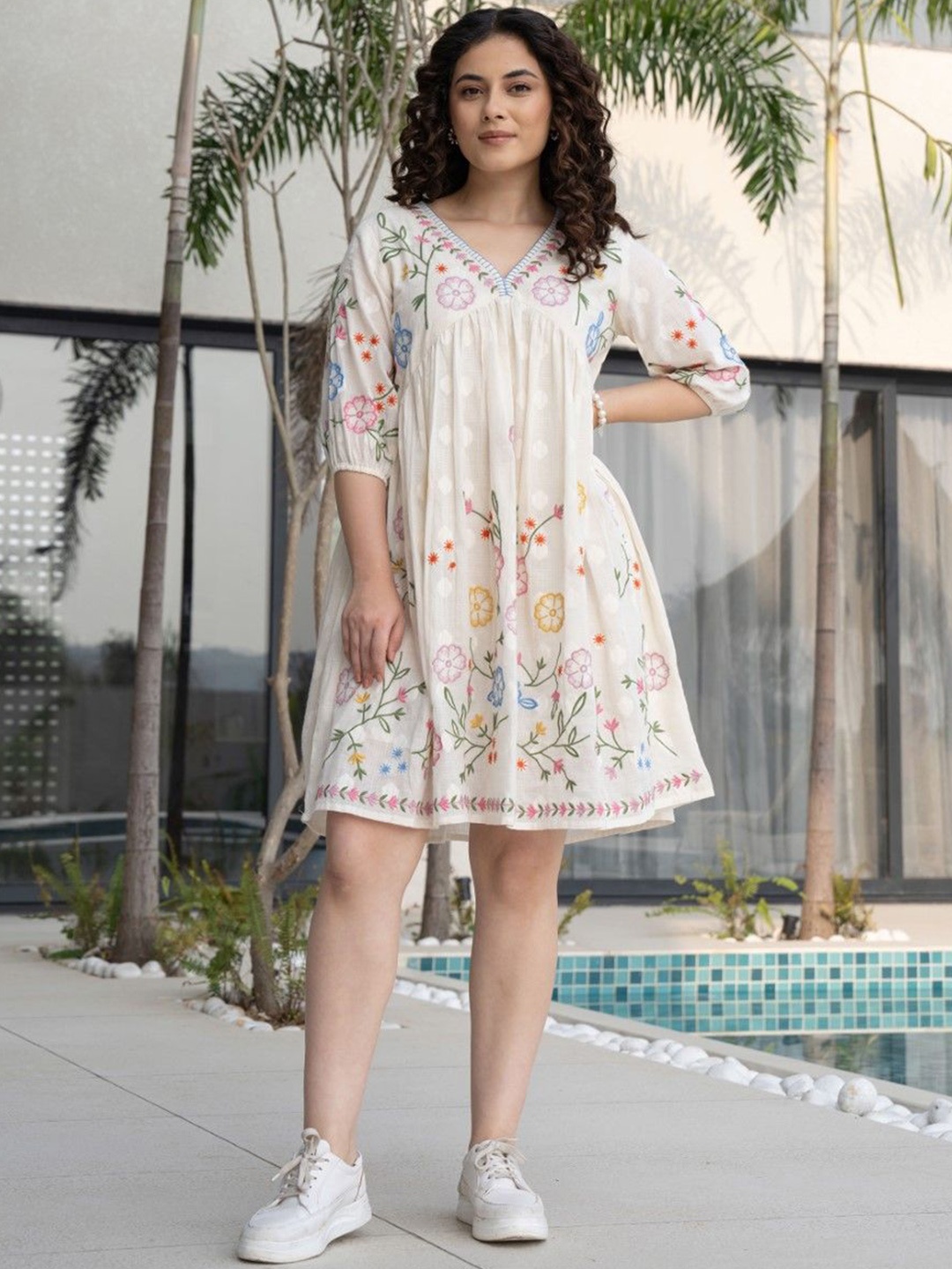 

AUTUMN LANE Floral Printed Cotton A-Line Knee Length Dress, White
