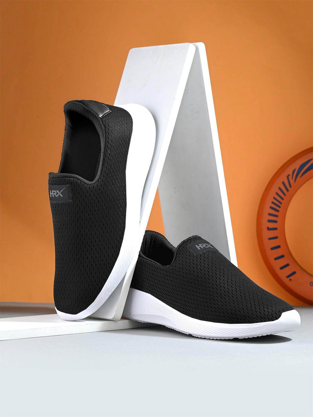 

HRX by Hrithik Roshan Men Mesh Walking Non-Marking Shoes, Black