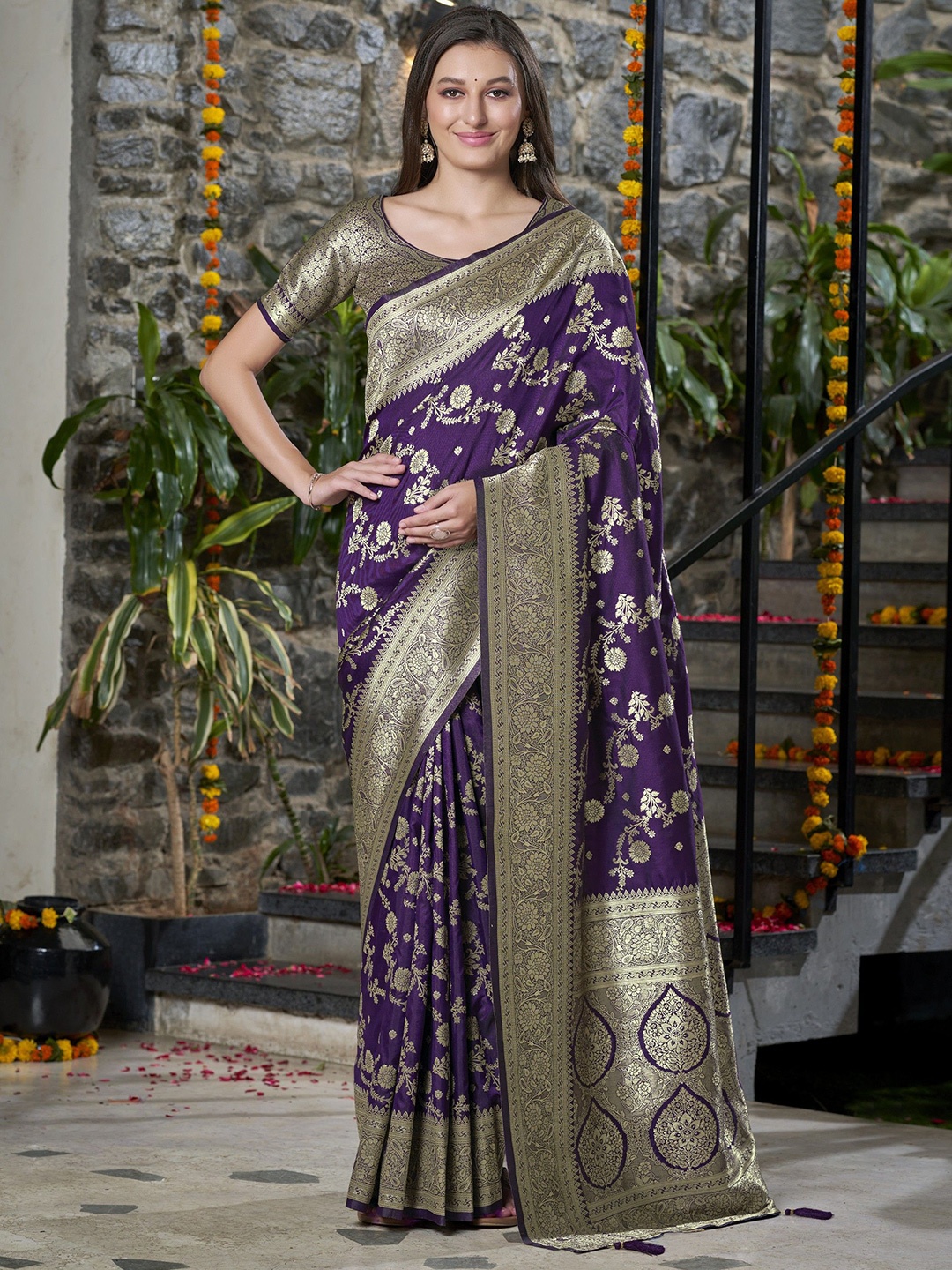 

SAREETHNIC Woven Design Pure Silk Banarasi Saree, Purple
