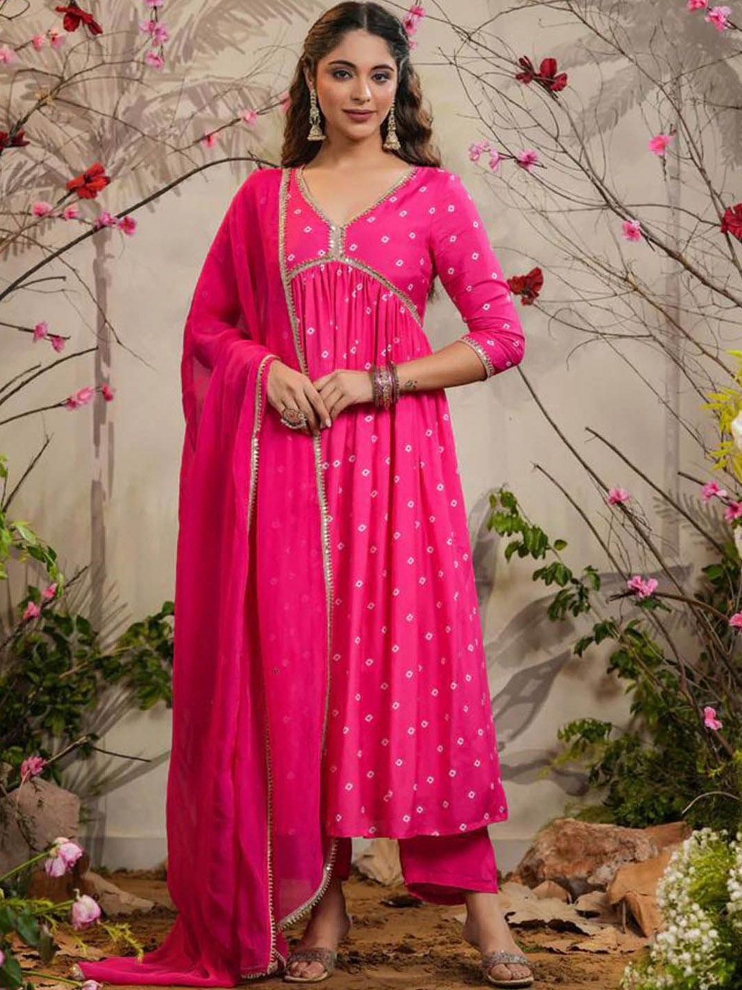 

Lilots Bandhani Printed V-Neck Anarkali Kurta With Trousers And Dupatta, Pink