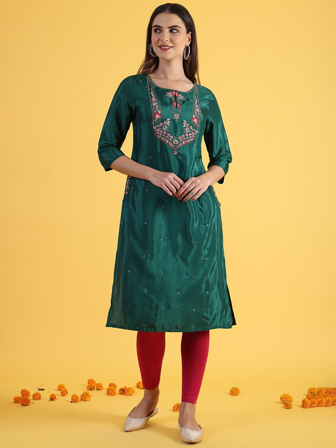 

W Floral Embroidered Round Neck Straight Kurta, Green