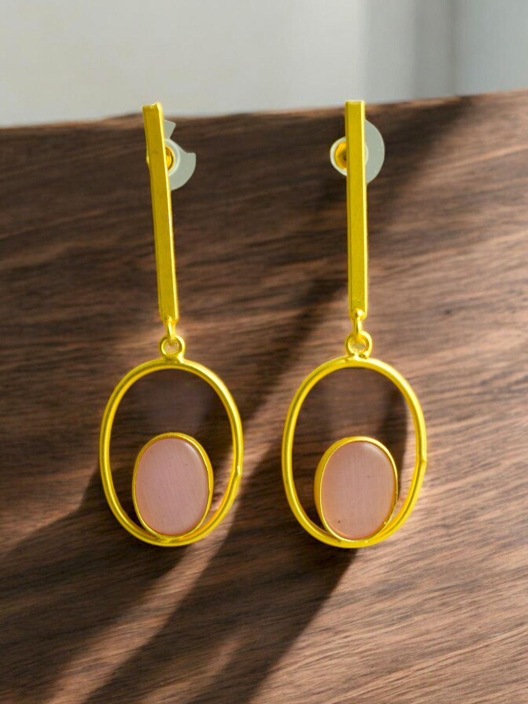 

TISHUL JEWELS Gold-Plated Artificial Stones Studded Contemporary Drop Earrings