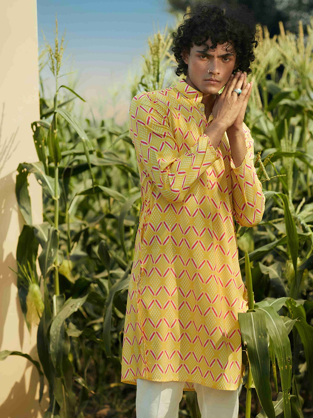 

Eleven Brothers Men Printed Regular Kurta with Trousers, Yellow