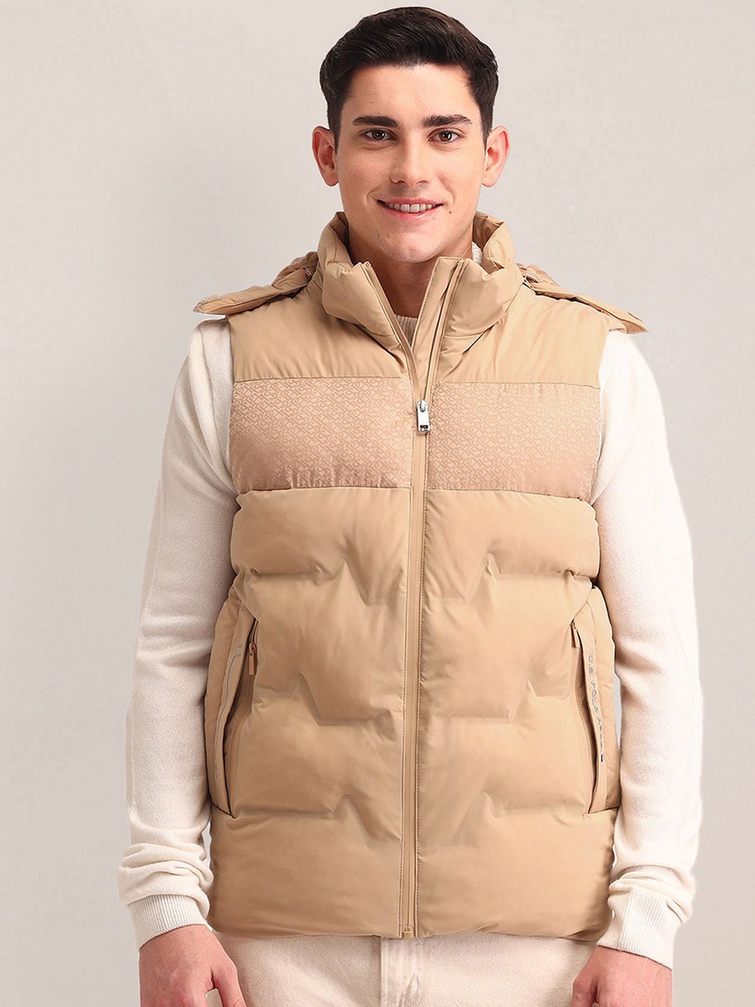 

U.S. Polo Assn. Men Hooded Solid Casual Gilet Jacket, Beige