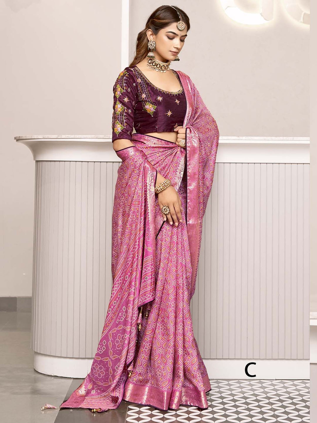 

A.V.M. SILK MILLS Zari Pure Crepe Bandhani Saree, Pink