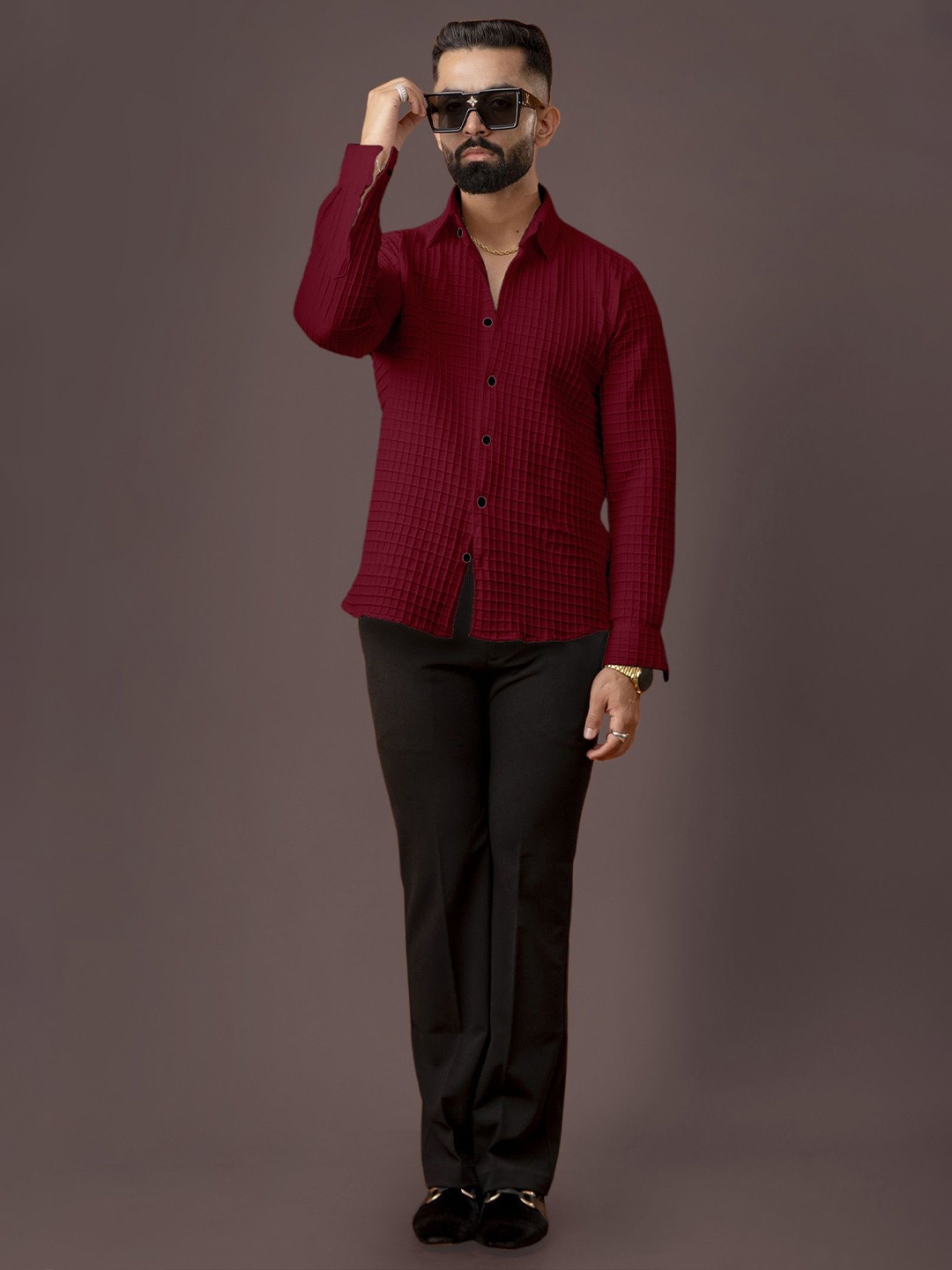 

MARMIC FAB Men Comfort Slim Fit Spread Collar Textured Solid Casual Shirt, Maroon