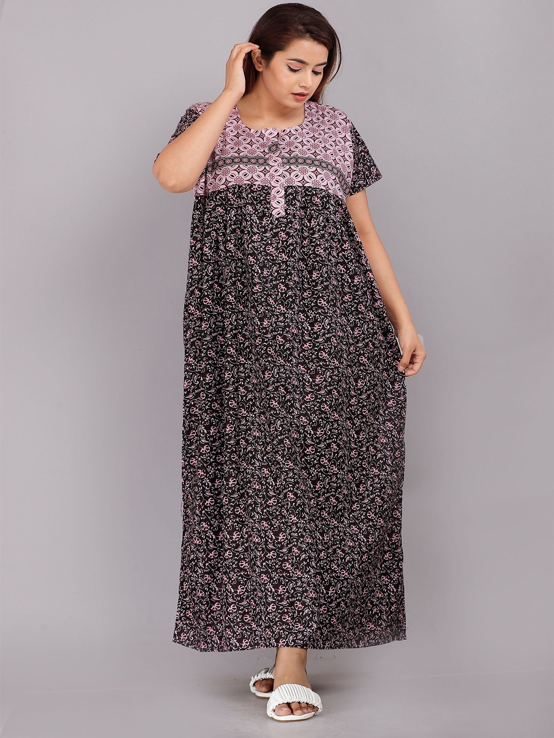 

PR PINK ROYAL Women Floral Printed Pure Cotton Maxi Nightdress