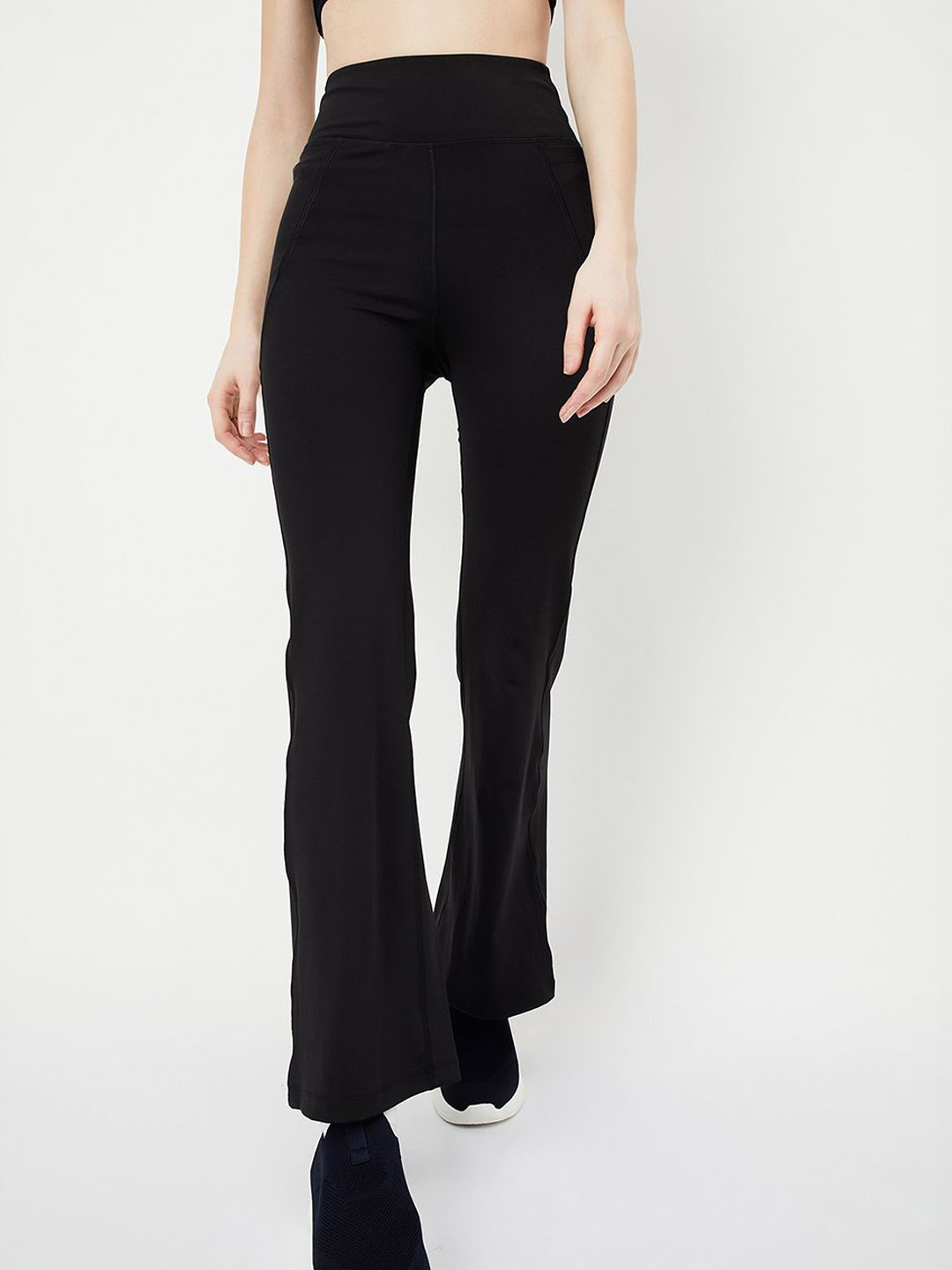 

max Women Wide Leg High Rise Tights, Black