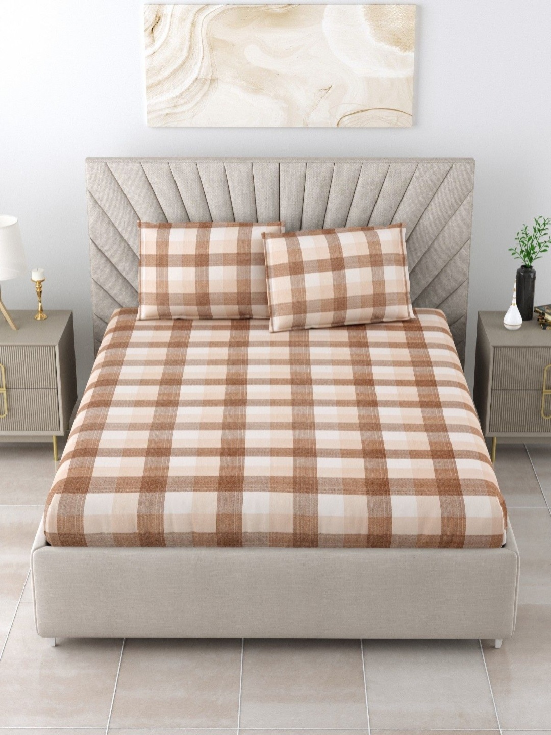 

Aura Beige & Brown Geometric 120 TC King Bedsheet with 2 Pillow Covers