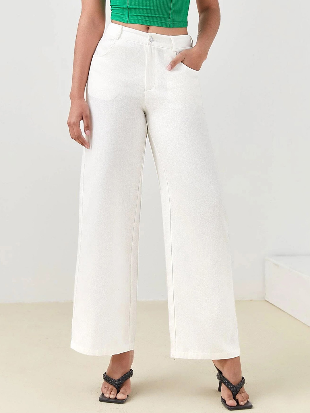 

FNOCKS Women Relaxed Straight Fit High-Rise Trouser, White