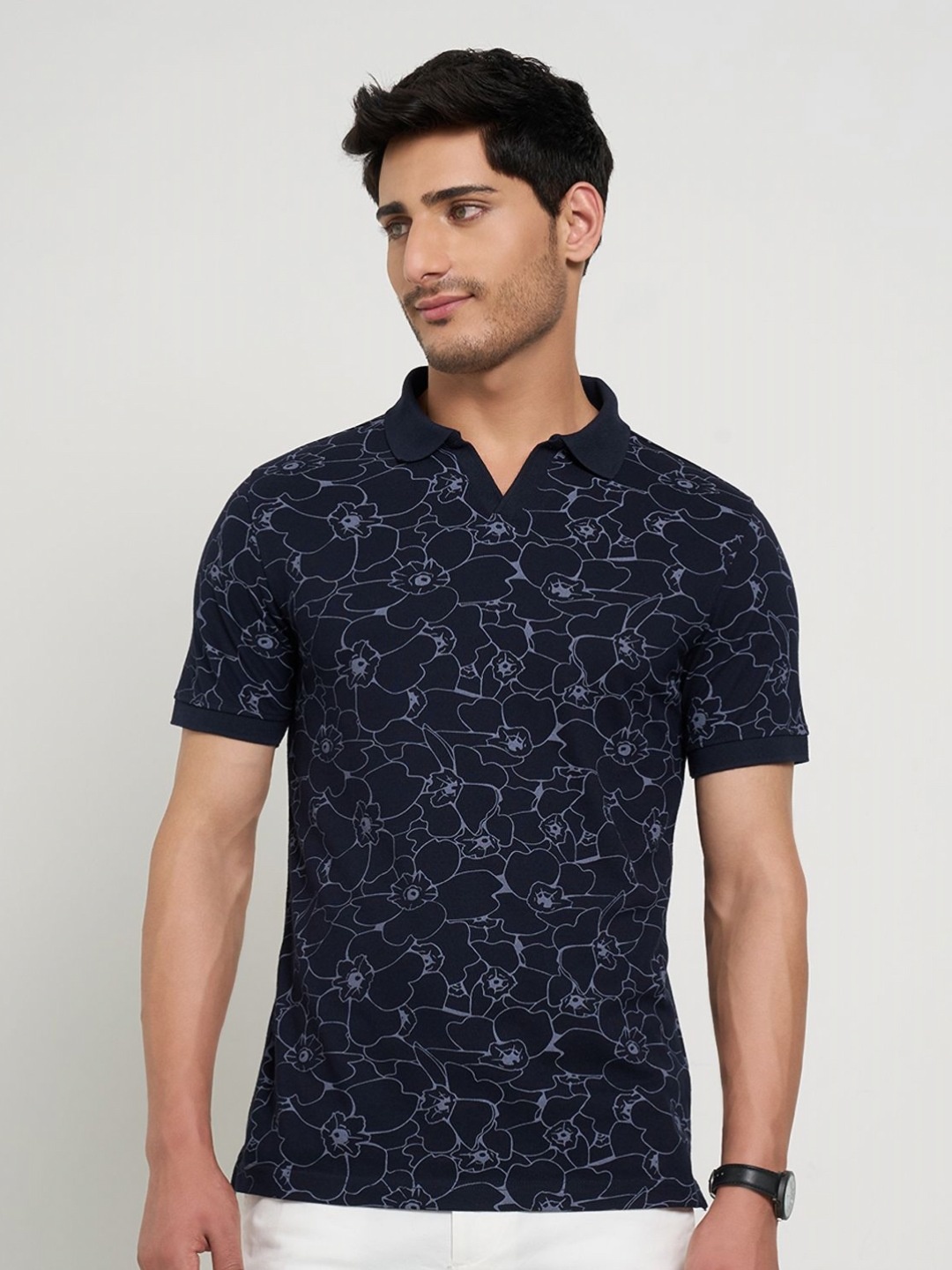 

Peregrine by Pantaloons Men Floral Printed Polo Collar Cotton Slim Fit T-shirt, Navy blue
