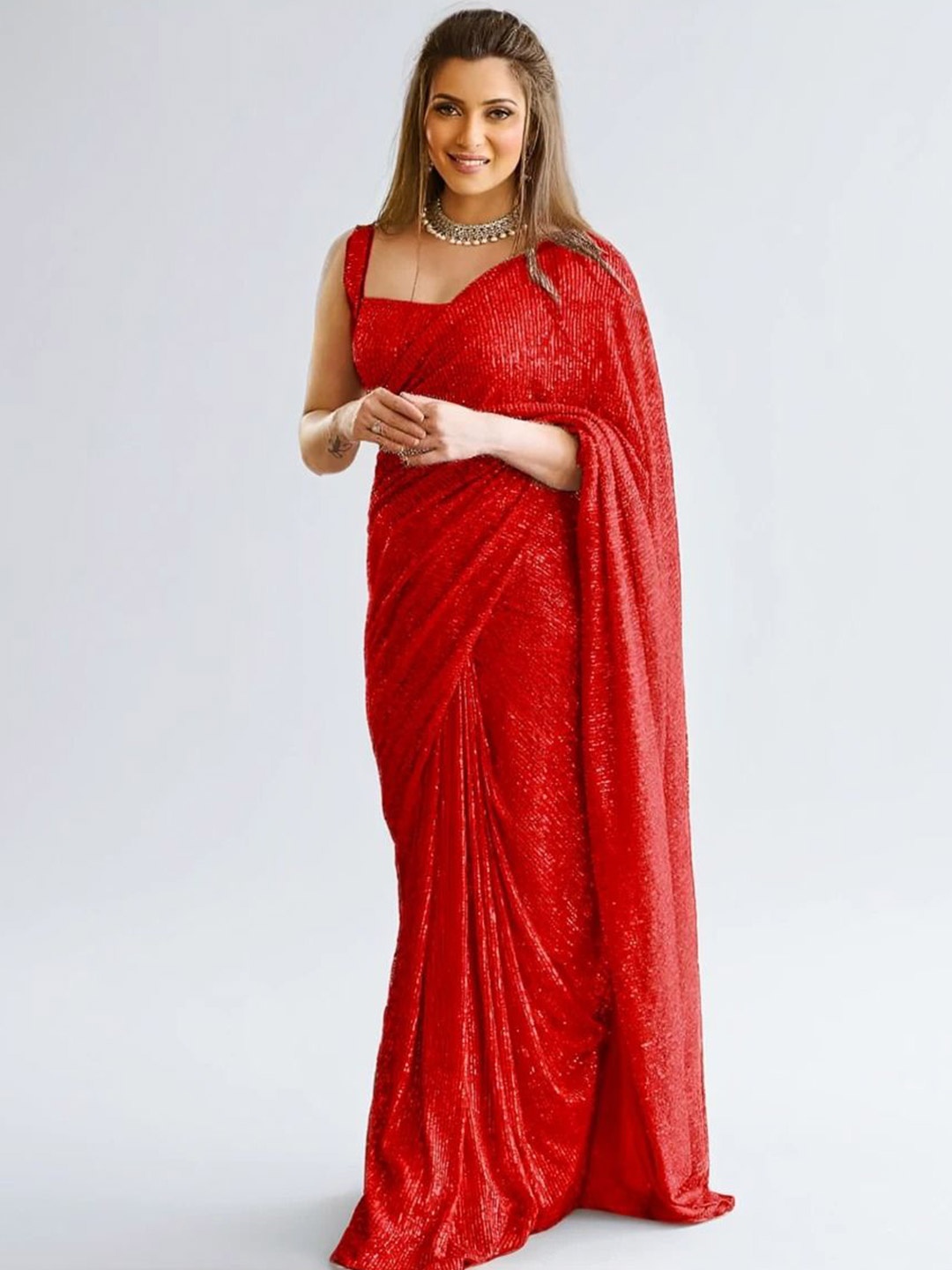 

ANJANI TEXTILE Women Embellished Sequinned Saree, Red