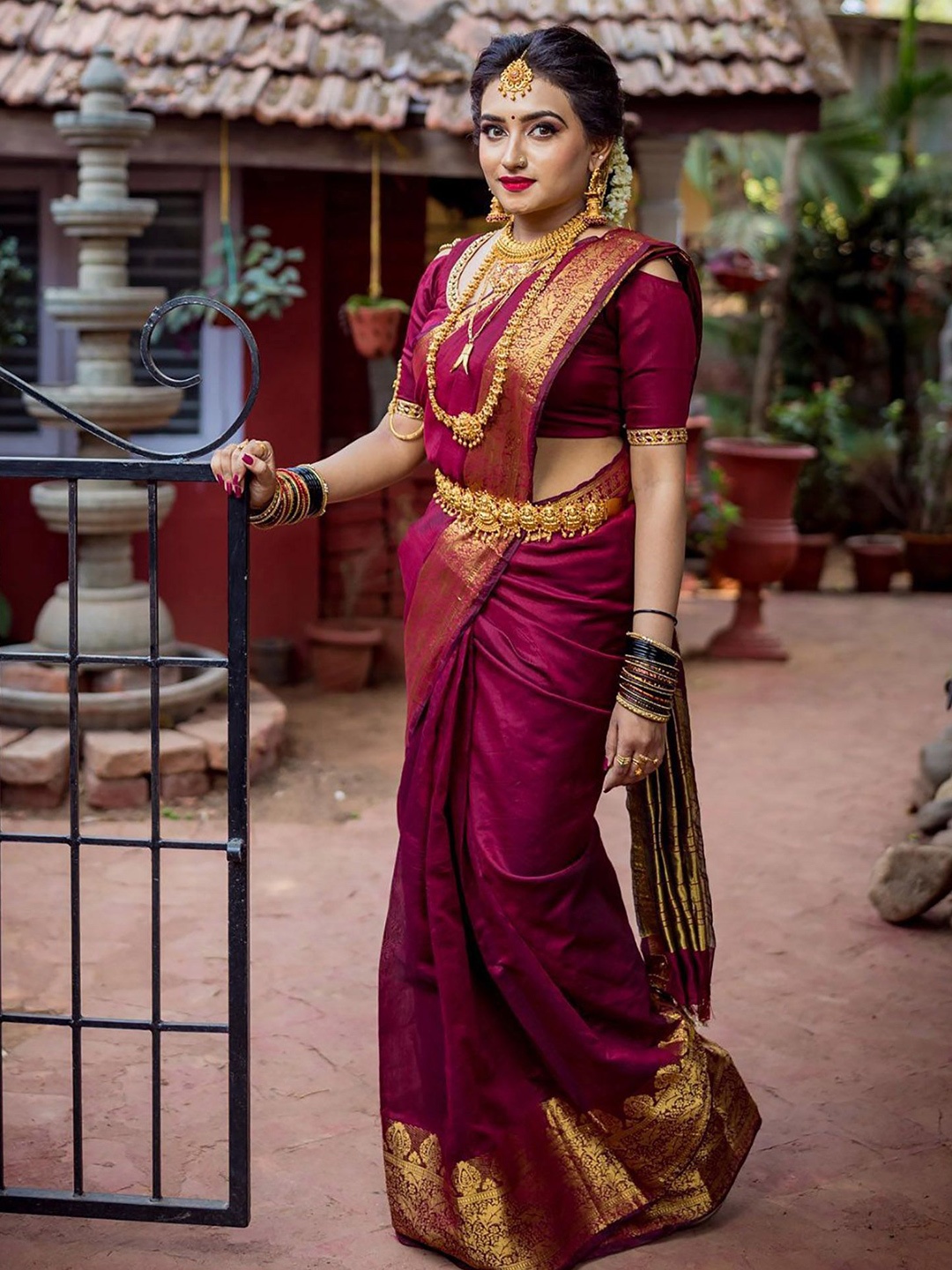 

Anjaneya Sarees Woven Design Zari Silk Blend Banarasi Saree, Maroon