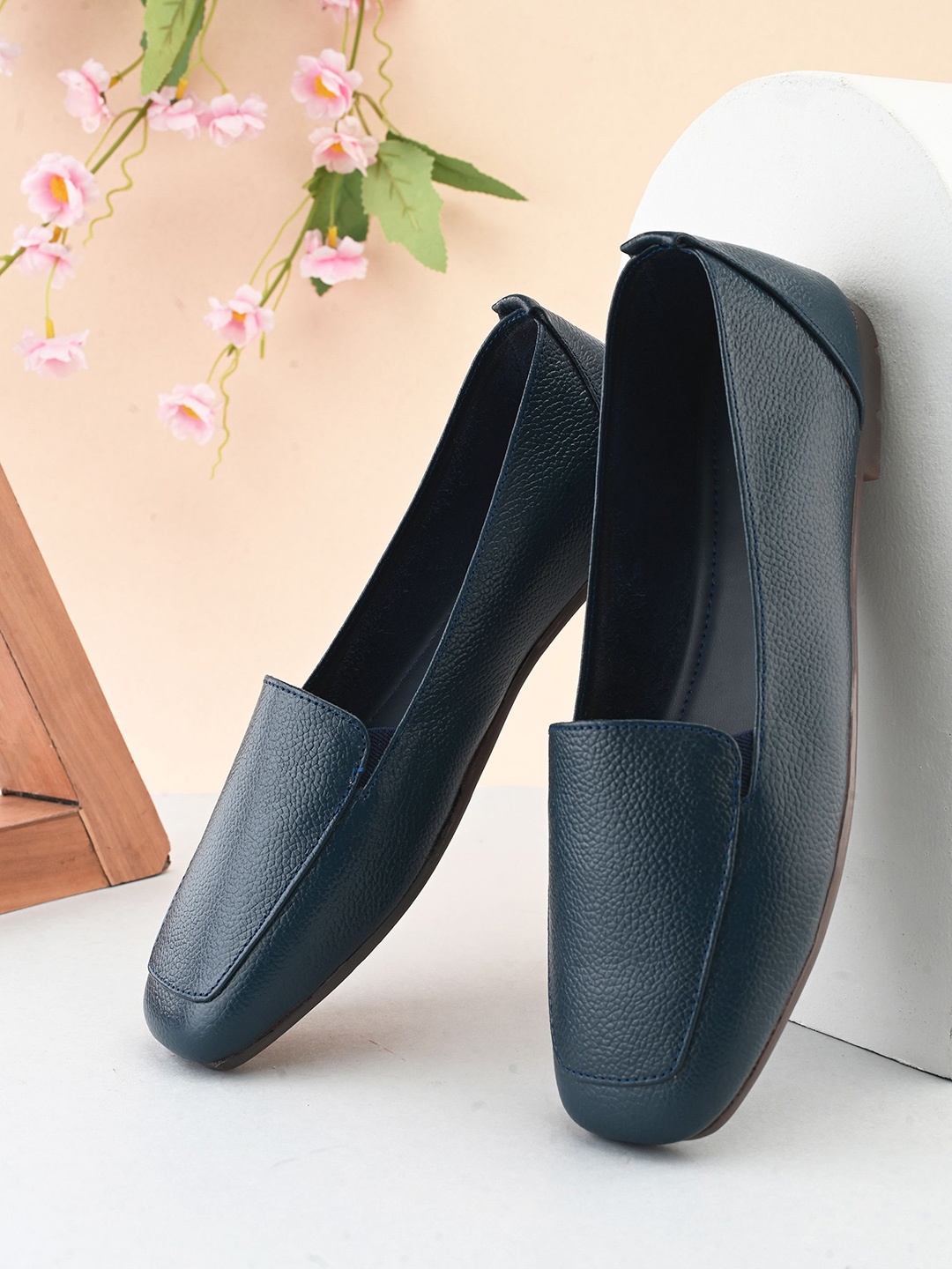

pelle albero Women Leather Slip-On Textured Ballerinas Flats, Blue