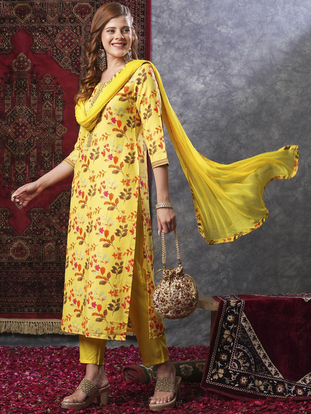 

GoSriKi Kaleping Floral Printed Round Neck Straight Kurta With Trousers & Dupatta, Yellow