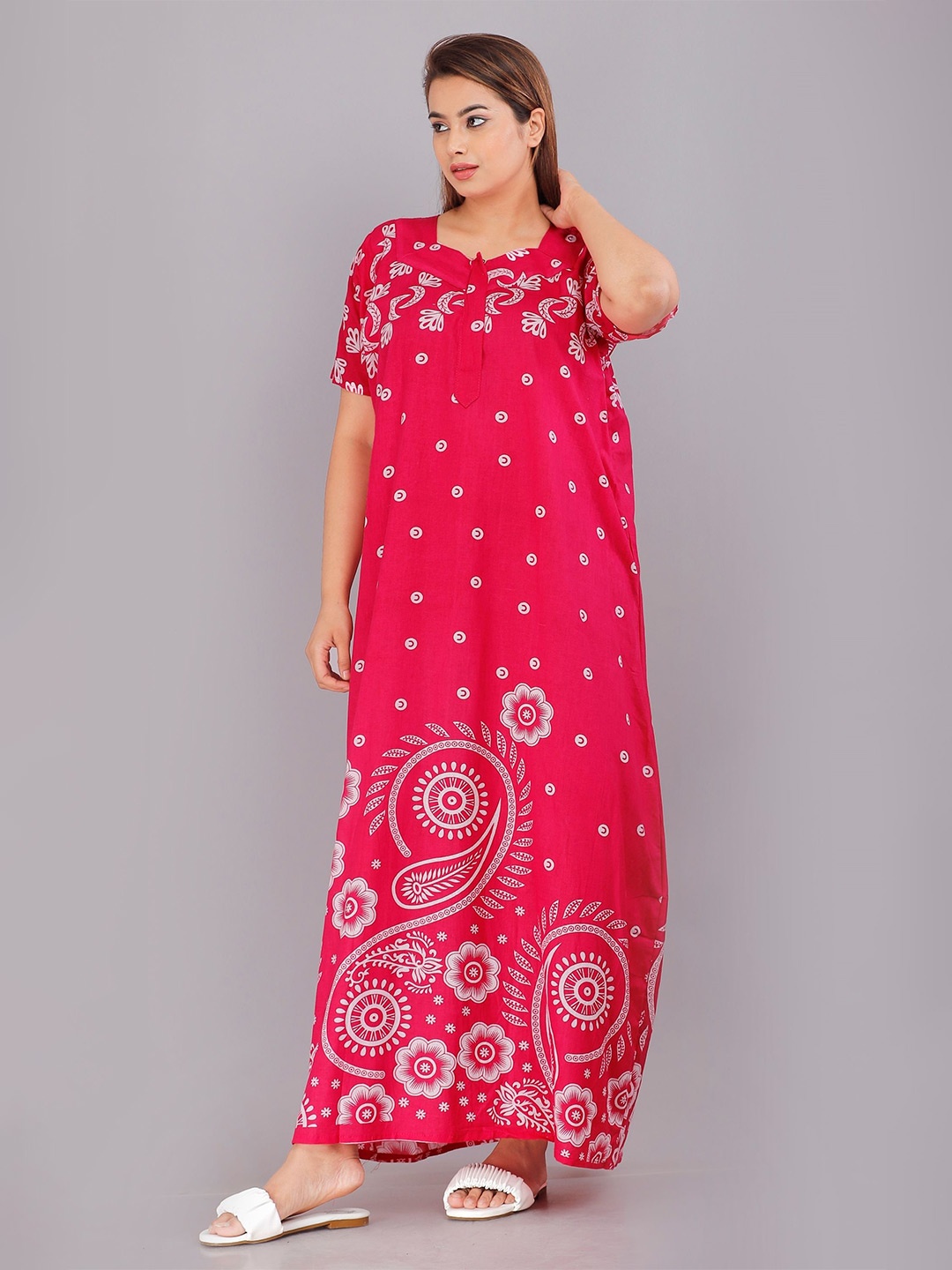 

PR PINK ROYAL Women Printed Pure Cotton Maxi Nightdress