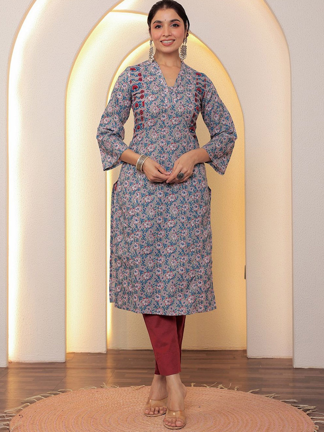 

GULAB CHAND TRENDS Floral Printed Cotton Straight Kurta, Grey