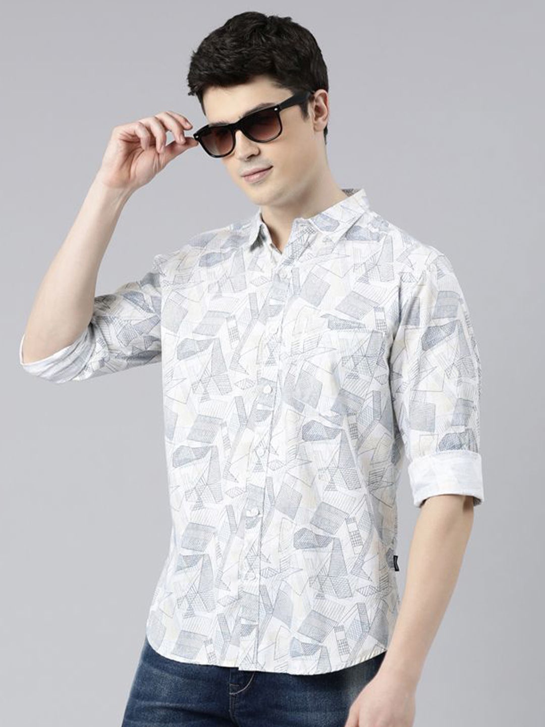 

Provogue Men Spread Collar Geometric Printed Cotton Casual Shirt, White