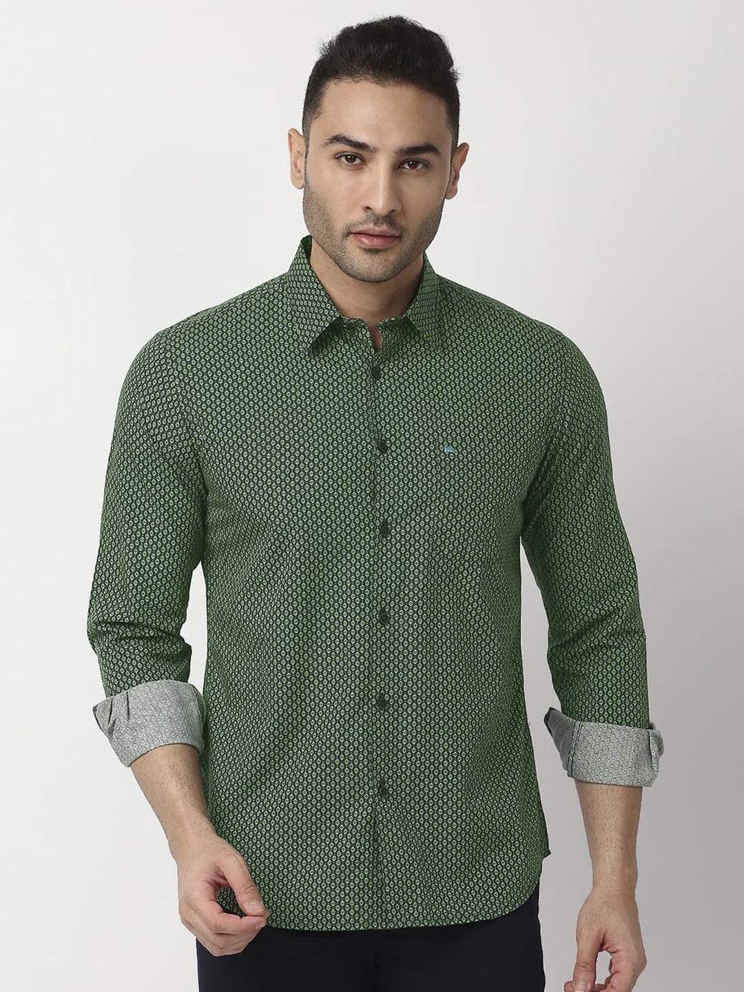 

Basics Men Relaxed Fit Spread Collar Geometric Printed Cotton Casual Shirt, Green