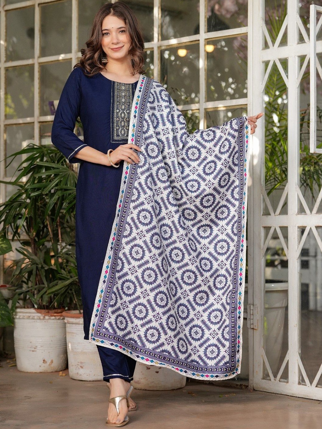 

OXIT CLASS Floral Embroidered Sequnnied Straight Kurta With Trousers & Dupatta, Navy blue