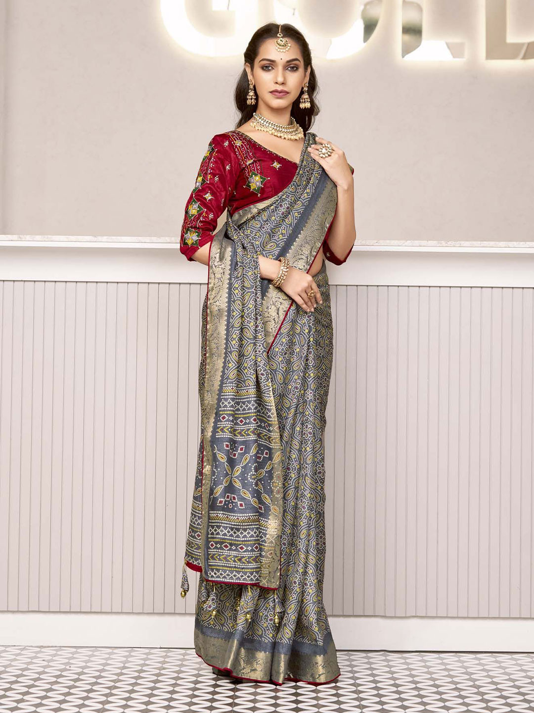 

NIRMAL CREATION Bandhani Zari Pure Crepe Saree, Grey