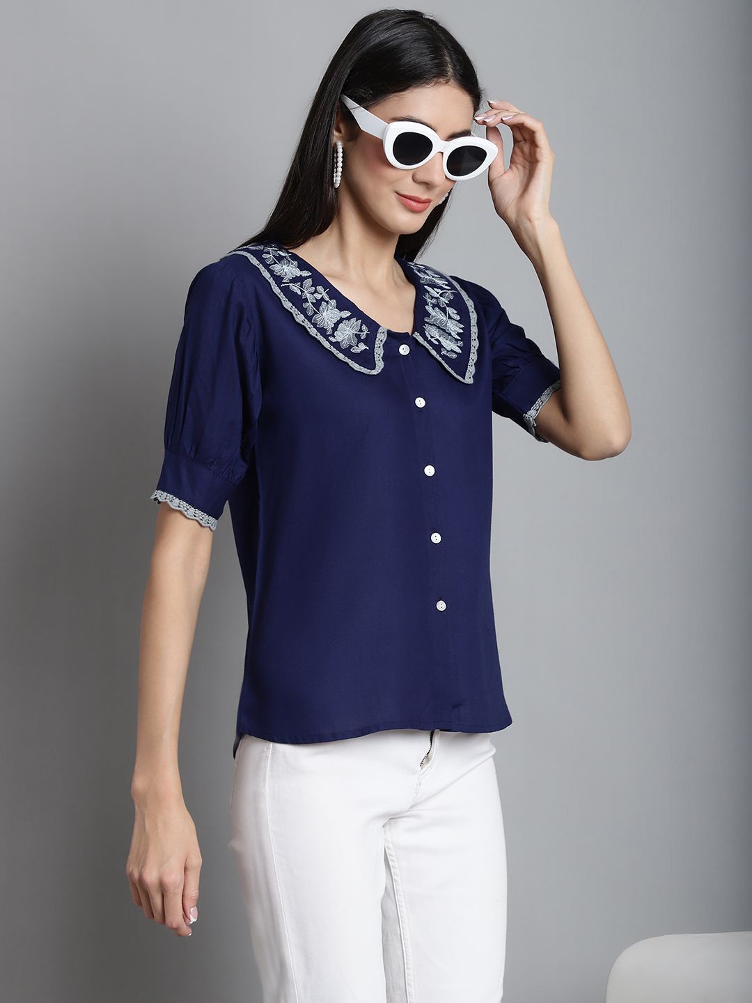 

JAINISH Women Floral Embroidered Top, Navy blue