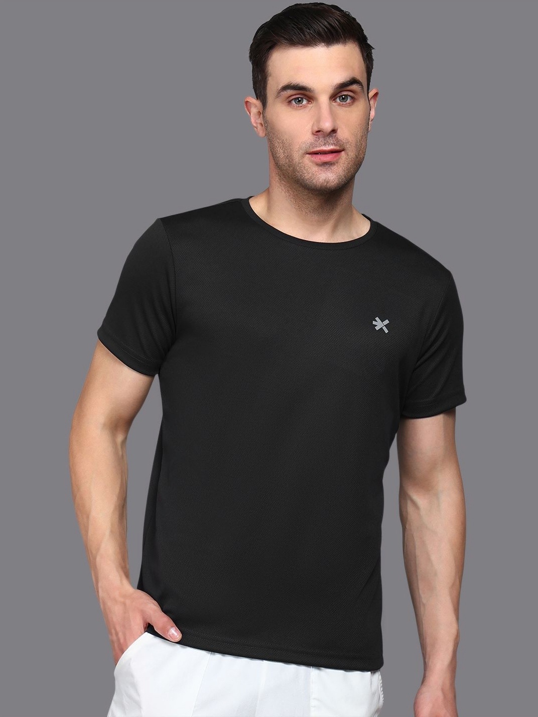 HRX by Hrithik Roshan Men Solid Round Neck Regular Fit T-shirt, Black