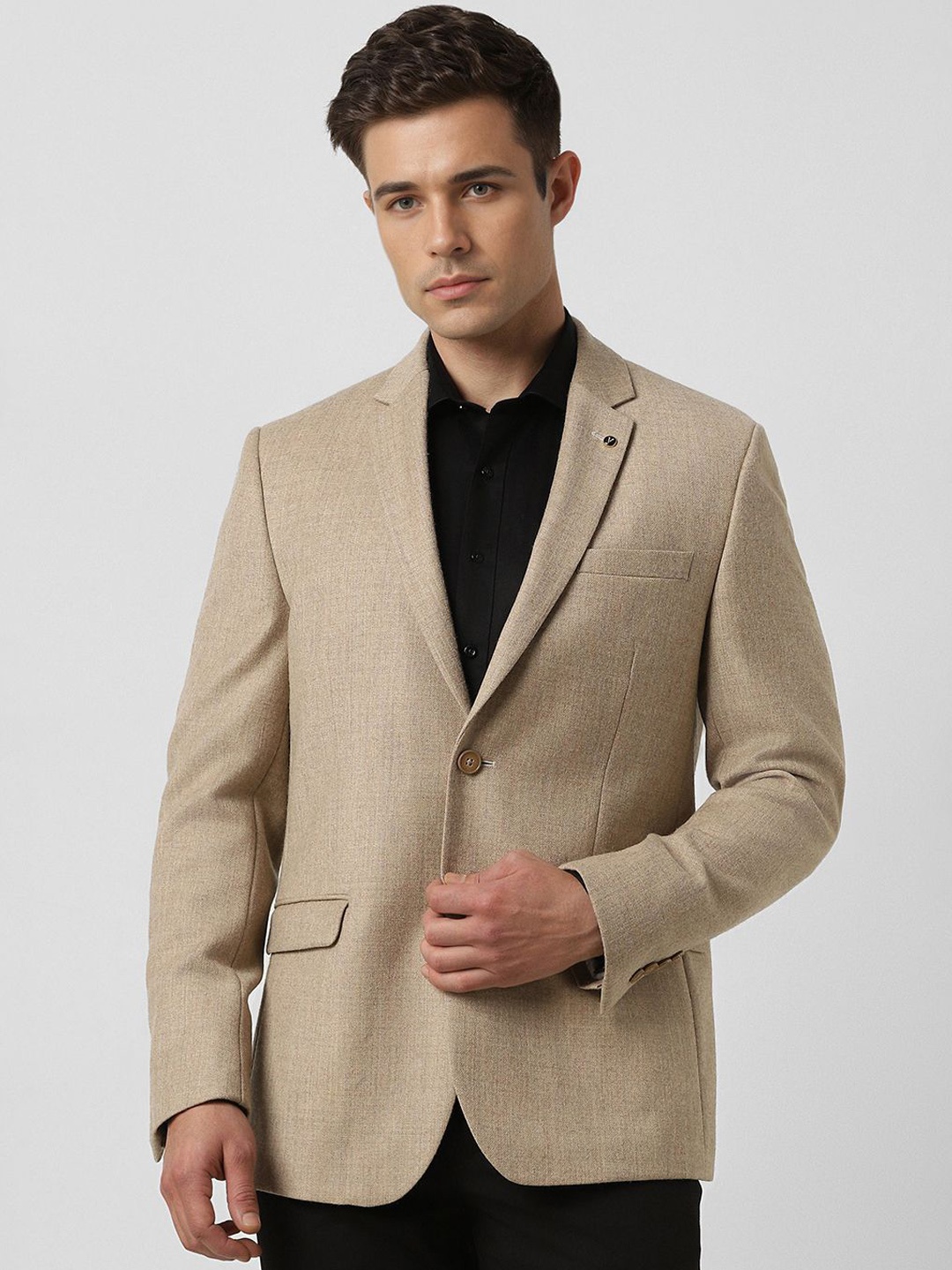 

Van Heusen Textured Woolen Slim Fit Long Sleeves Single Breasted Blazer, Beige