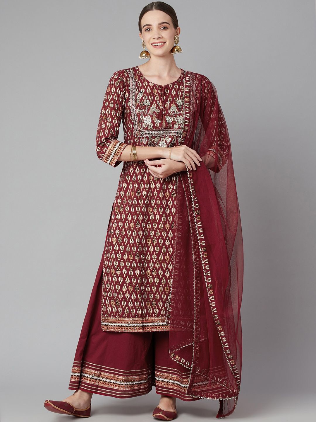 

Chandbaali Women Floral Printed Regular Gotta Patti Pure Cotton Kurta with Palazzos & With Dupatta, Maroon