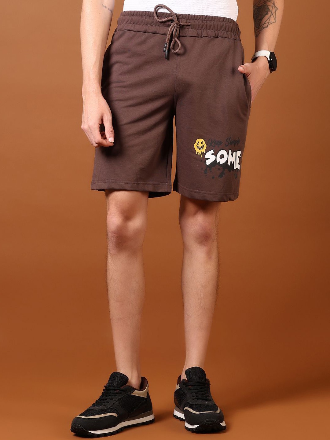 

V-Mart Men Mid-Rise Regular Fit Cotton Shorts, Brown