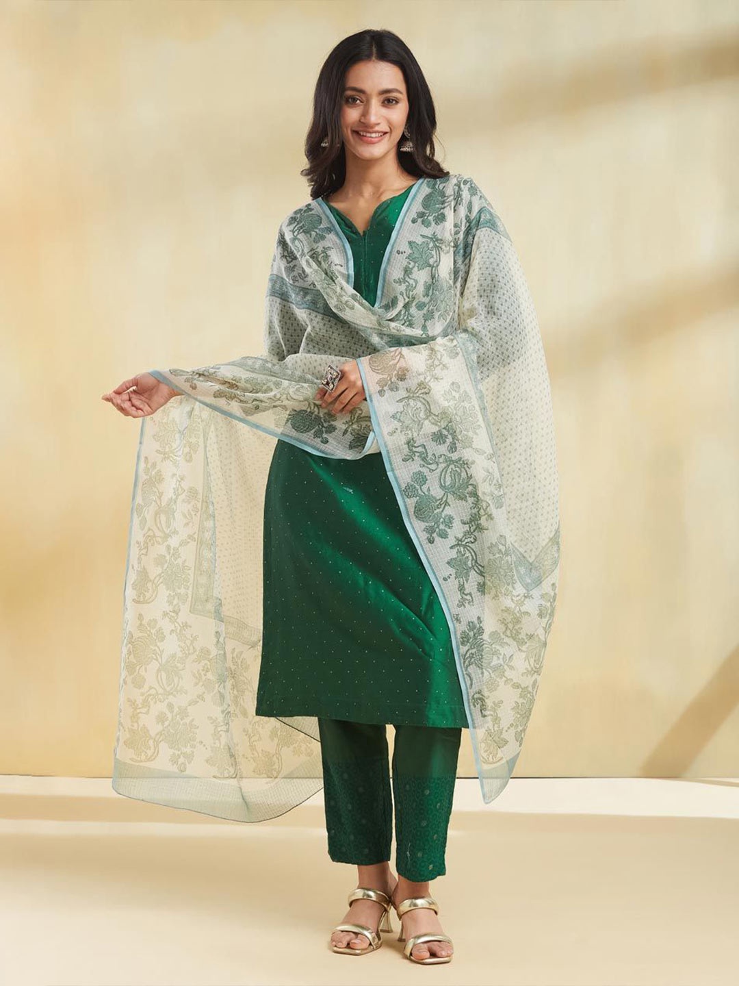 

Fabindia Floral Printed Cotton Silk Block Print Technique Dupatta, White