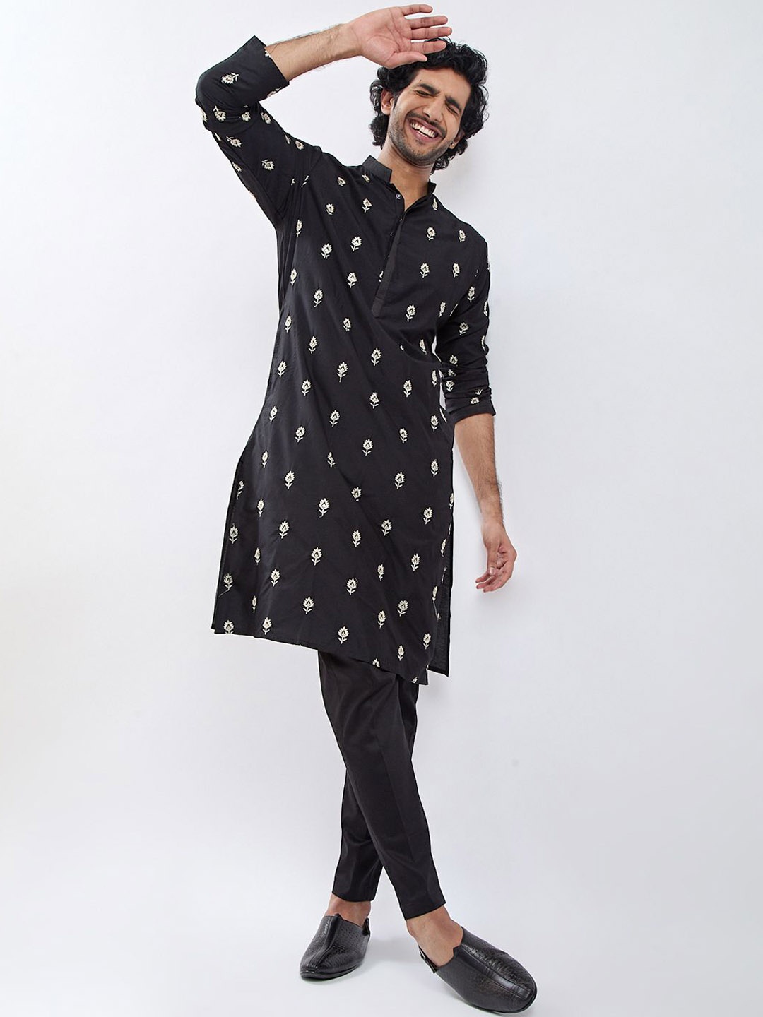 

VASTRAMAY Floral Embroidered Mandarin Collar Straight Thread Work Kurta With Pyjamas, Black