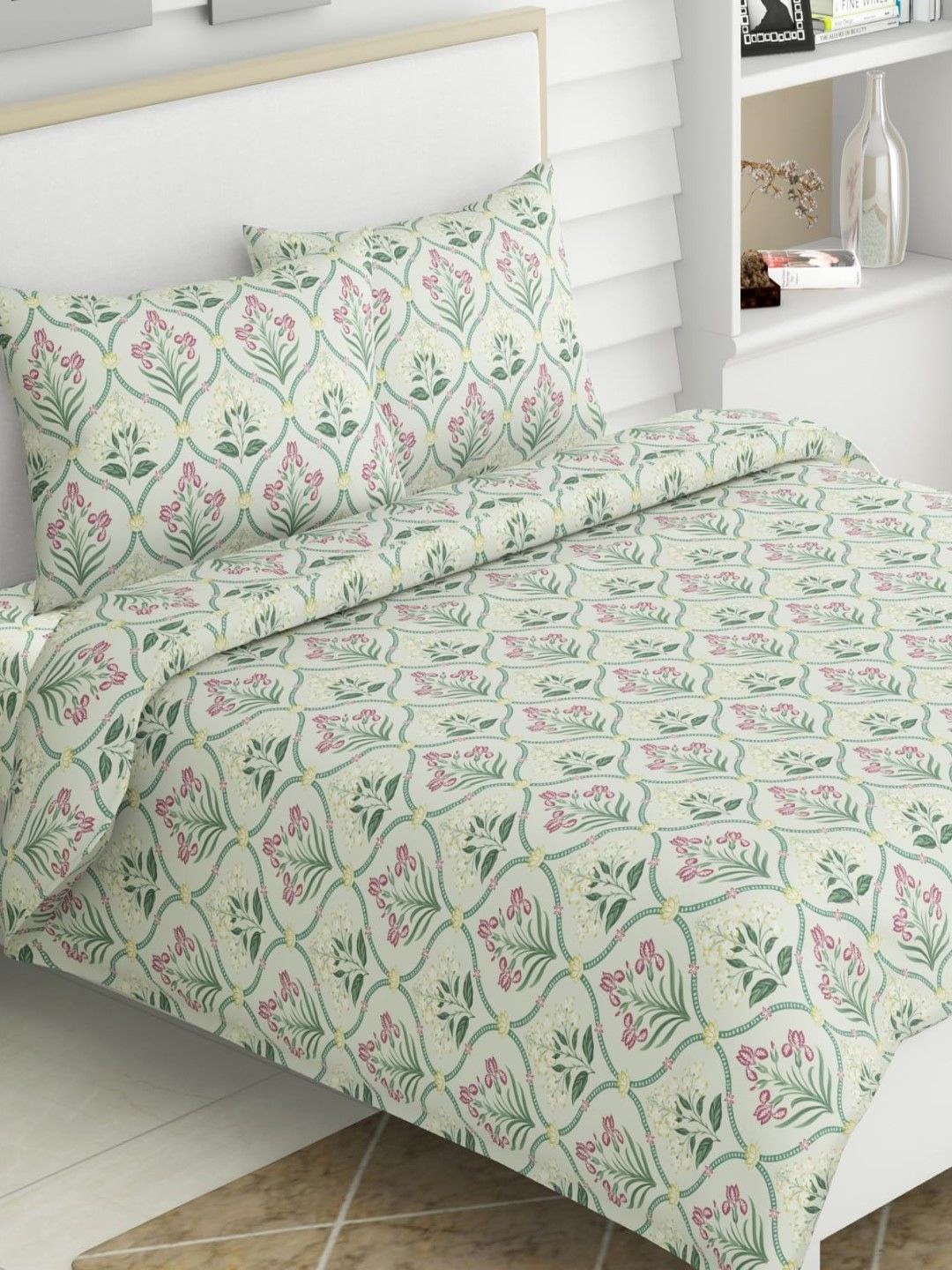 

haus & kinder Blossom White Floral Pure Cotton 186 TC King Bedsheet Set-2.75mx2.75m