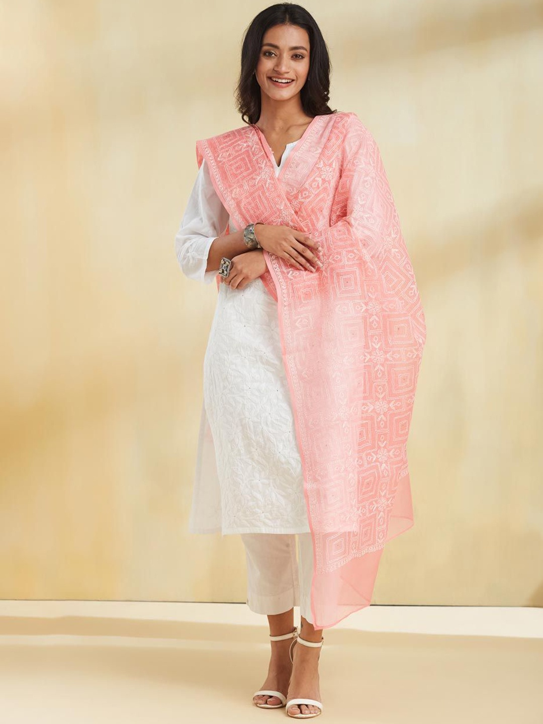 

Fabindia Geometric Embroidered Cotton Silk Dupatta With Chikankari, Pink
