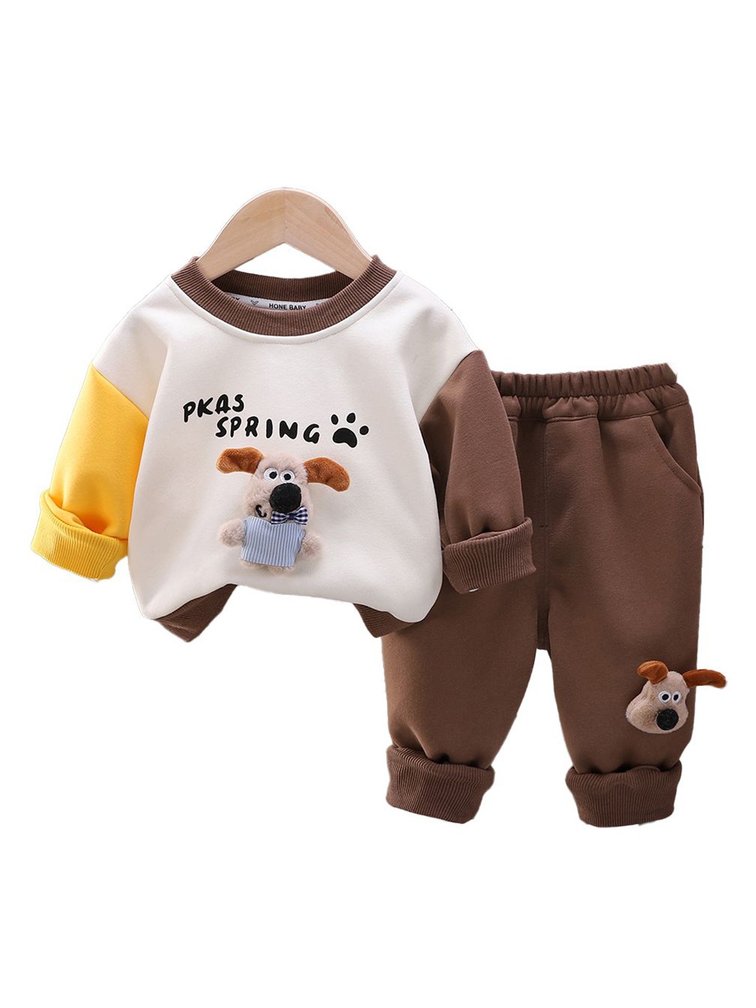

StyleCast x Revolte Boys Printed Sweatshirt With Joggers, Brown