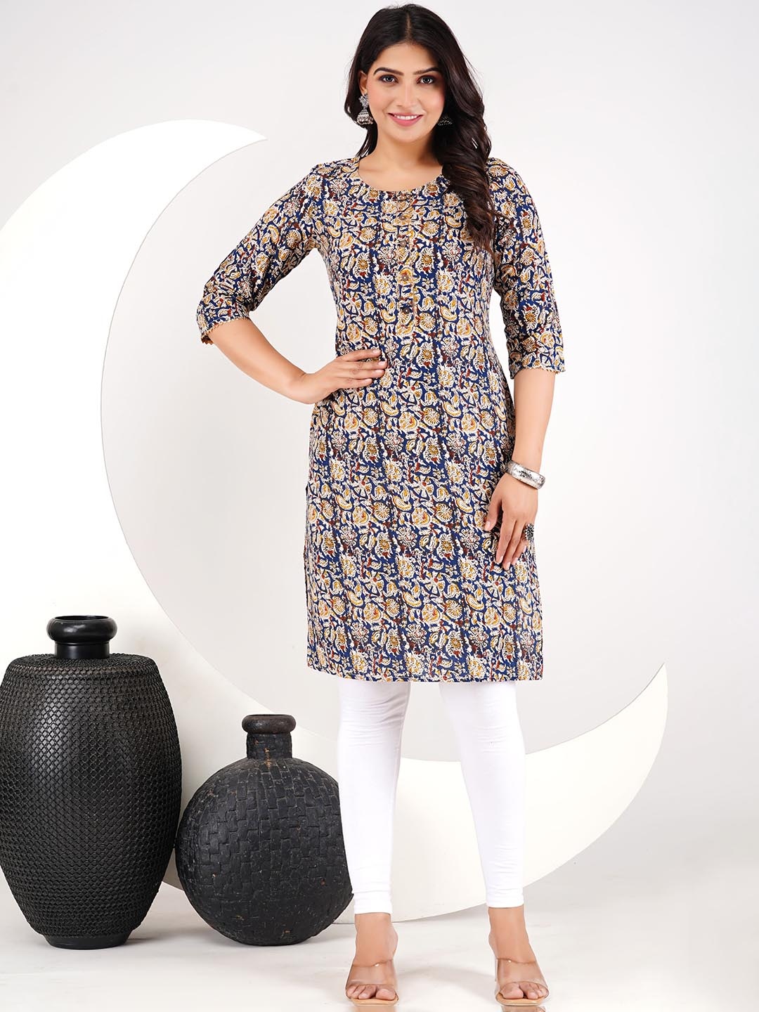 

Moajaza Floral Printed Round Neck Straight Pure Cotton Kurta, Blue