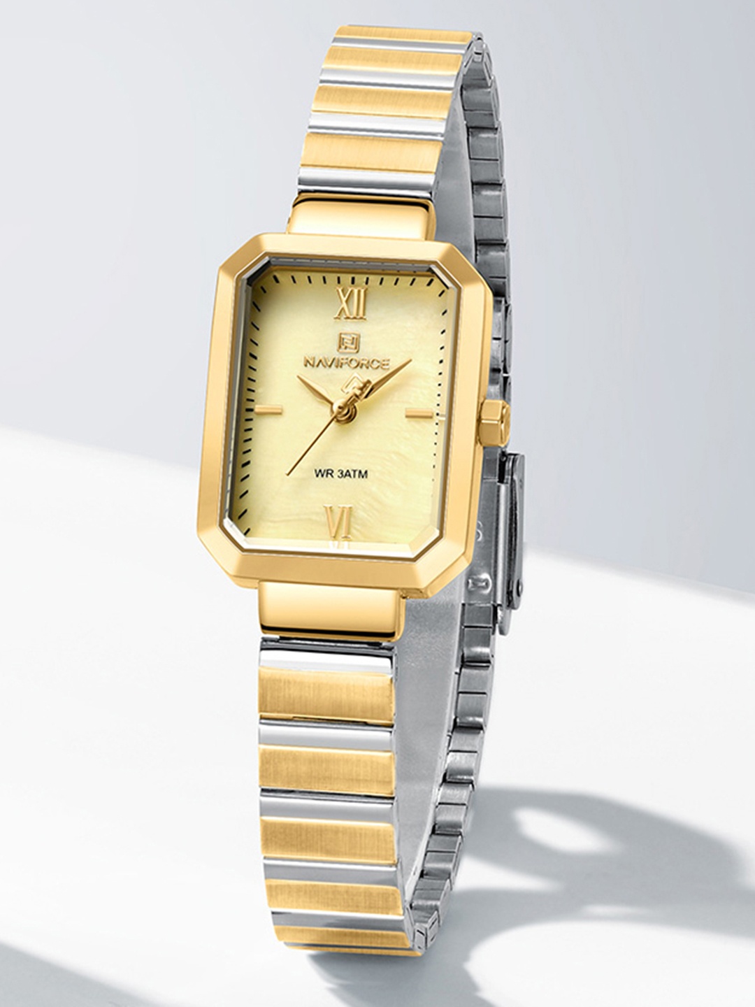 

Naviforce Women Patterned Dial & Stainless Steel Straps Analogue Watch NF5050_G/G/G, Gold