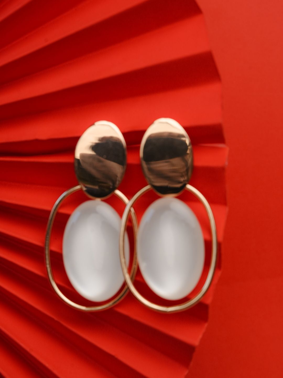 

Zeraki Jewels Saira Rose Gold-Plated Contemporary Shaped Drop Earrings, White