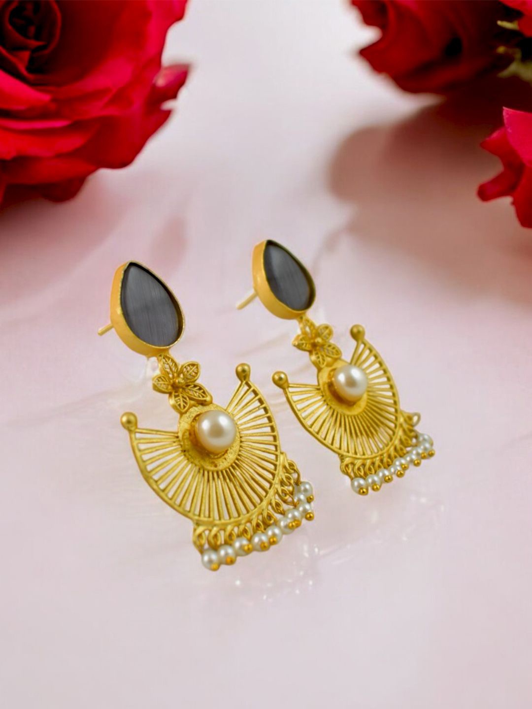 

TISHUL JEWELS Gold-Plated Artificial Stones Studded And Beaded Contemporary Drop Earrings